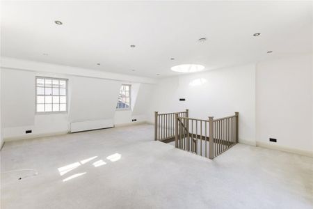 3 bedroom mews to rent - Photo 2
