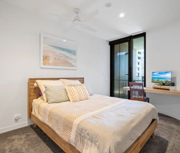 Bright One Bedroom with amazing building facilities! - Photo 4