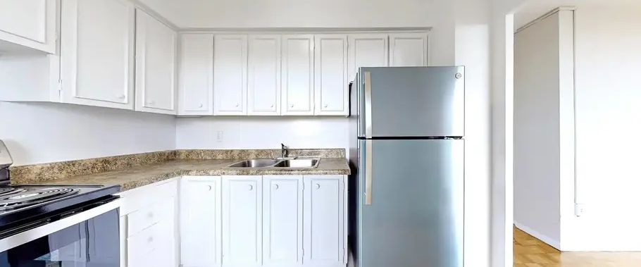 4 Goldfinch Court - Lambeth House | 4 Goldfinch Court, Toronto - Photo 1
