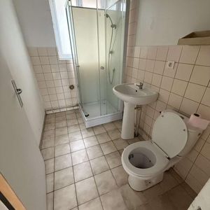 Location Appartement 2 pièces 25m² DOUAI 59500 - Photo 2