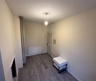 Standard Double Bedroom in Shared House, Hither Green - Photo 2