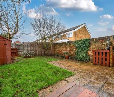 Bennett Close, Cobham, Surrey, KT11 - Photo 4