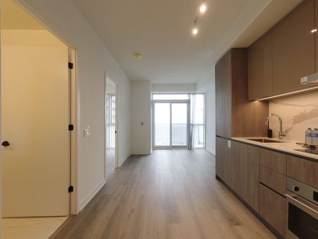 For Lease - 8 Interchange Way N/A Unit# 3910, Vaughan, Ontario - Photo 3