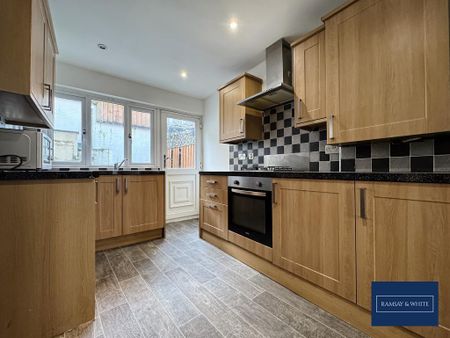 2 bedroom terraced house to rent - Photo 3