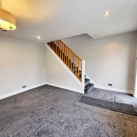 3 bedroom semi-detached house to rent - Photo 2