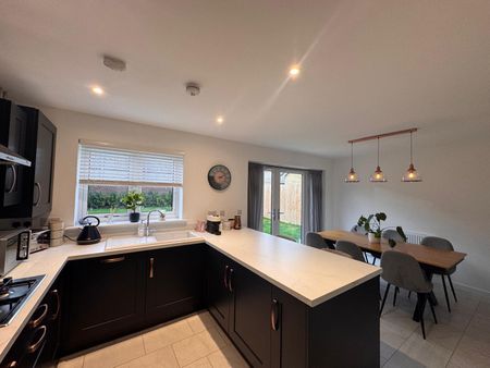 Evans Mead, Peterborough, Stilton - Photo 5