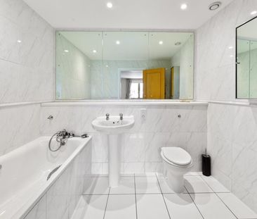 2 Bed Flat - Photo 4