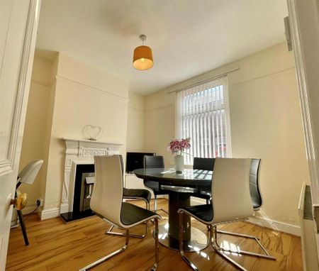2 bedroom terraced house to rent - Photo 2