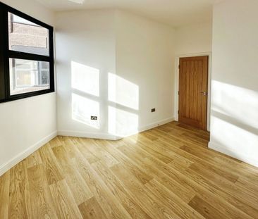 Waterside House - Photo 1