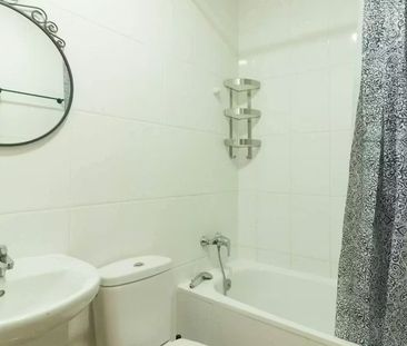 Carrer de Besalú, Barcelona, Catalonia 08026 - Photo 6