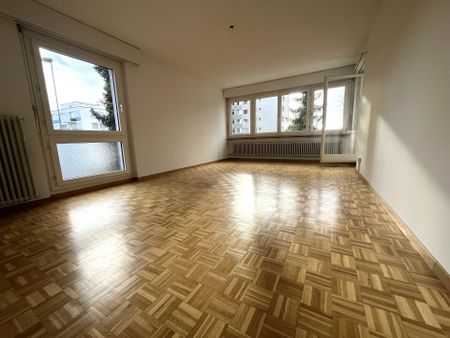 Schöne Wohnung sucht neuen Mieter! - Foto 2