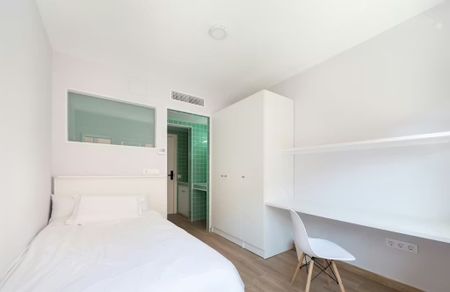 Calle Álvaro de Bazán, Getafe, Community of Madrid 28902 - Photo 5