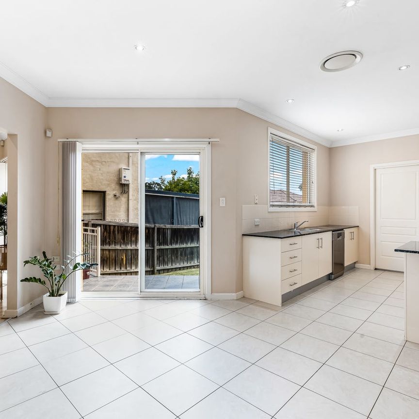 Perfect Family Home - Photo 1