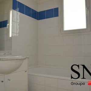 T3 AVEC PARKING - Photo 3