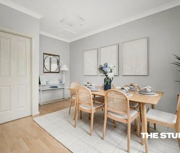 Spacious Family Living in the Heart of Crestwood - Photo 3