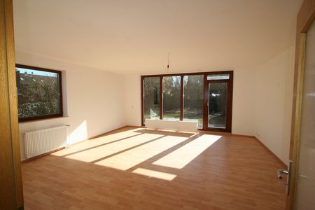 Familienfreundliche Doppelhaushälfte mit toller Ausstattung! - Photo 2