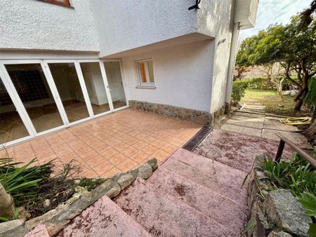 Planta baja de alquiler en Calle de Galicia, 19, Ciudad Jardín Valderrey - Photo 2