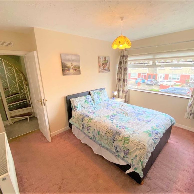 Albert College Park, Glasnevin, Dublin 9, D09YX07 - Photo 1