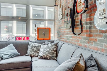 Merchandise Lofts , #826 - Photo 5