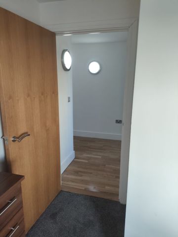 2 Bed Flat, Raphael House, IG1 - Photo 5