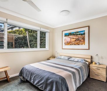 Rural Charm in Exclusive Elambra Estate - Photo 5