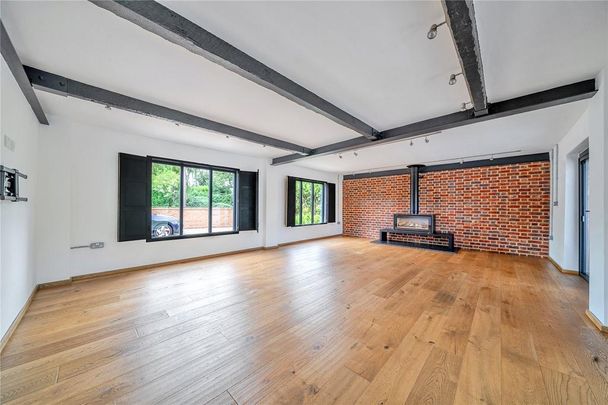 4 bedroom detached house to rent - Photo 1