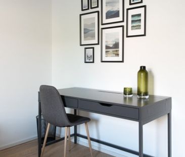 Vollmöblierte 3-Zimmer-Wohnung mit 2 Balkonen in preisgekrönter Arc... - Photo 4