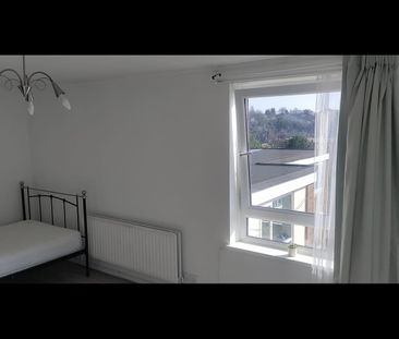 Room in a Shared House, Richmond Court, LU2 - Photo 5