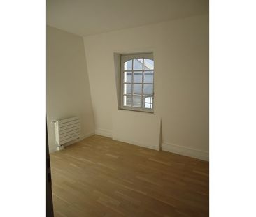 Location Appartement 4 pièces 81m² NEVERS 58000 - Photo 5