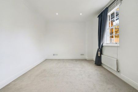 4 bedroom terraced house to rent - Photo 5