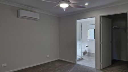 Brand New Family Home with Self-Contained Attached Unit - Photo 2