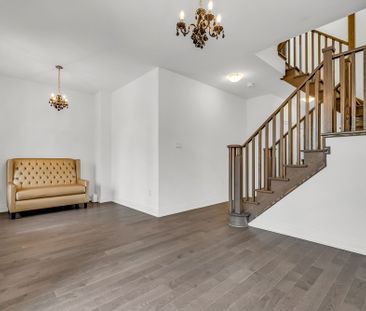 For Lease - 34 Globemaster Lane, Richmond Hill, Ontario - Photo 6