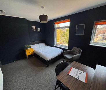 1 bedroom in a house share to rent - Photo 1