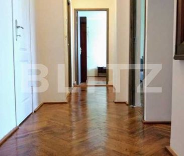 Apartament de 2 camere, decomandat, 56 mp, zona strazii Parang - Photo 1
