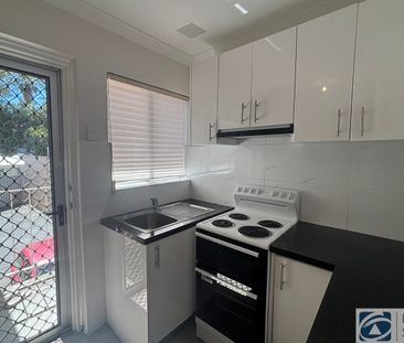 NEAT LITTLE GEM LESS THAN 2KM's FROM THE BEACH HOME OPEN SATURDAY 0... - Photo 1