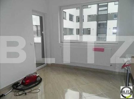 Apartament de inchiriat, 2 camere, mobilat modern, la prima inchiriere, parcare! - Photo 2