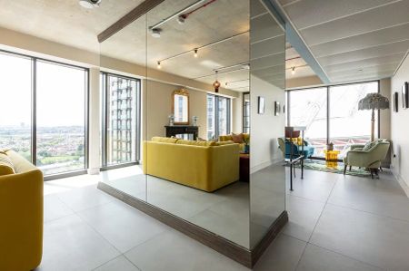 1 Bed Apartment - Photo 2
