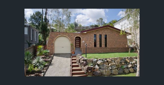 ELEVATED, QUIET POSITION - Photo 1