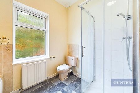 5 bedroom House To Let - Photo 5