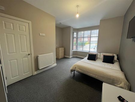 8 bedroom house share to rent - Photo 3