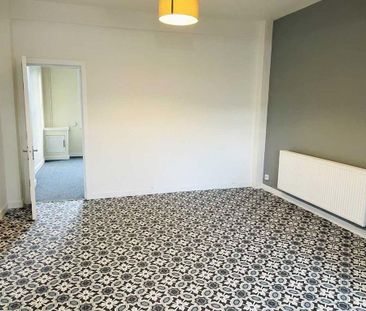 2 bedroom end of terrace house to rent - Photo 5