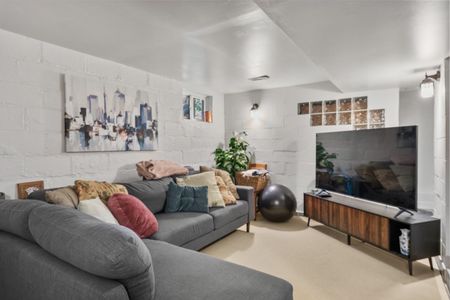 For Lease - 1084 Pape Avenue, Toronto, Ontario - Photo 5