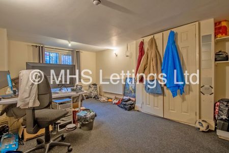 Room C, 15 Regent Park Terrace, Leeds, LS6 2AX - Photo 2