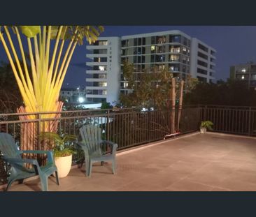 Huge Private Rooftop Penthouse Style Apartment in Labrador, Big as ... - Photo 5