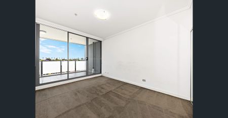 Resort Style 2-Bedroom Apartment in Prime Location - Photo 4