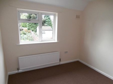 3 bedroom semi-detached house to rent - Photo 4
