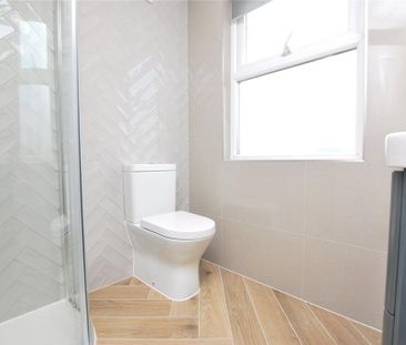 2 bedroom penthouse to rent - Photo 5