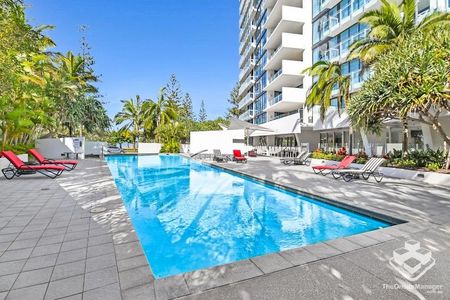 Furnished -Tranquil, Spacious & Private - Lumiere Residences - Photo 5