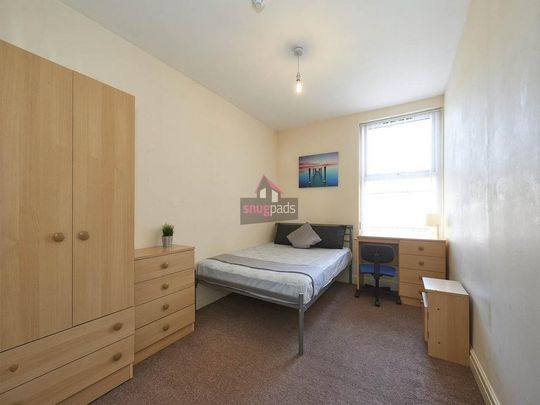 6 bedroom house to rent - Photo 1