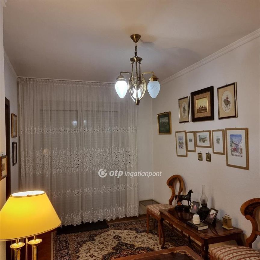 Kiadó újszerű állapotú lakás - Budapest III. kerület - Photo 1